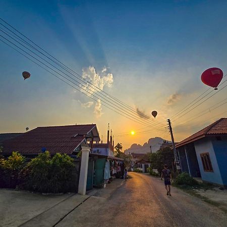 Saphaothong Guesthouse Vang Vieng Extérieur photo