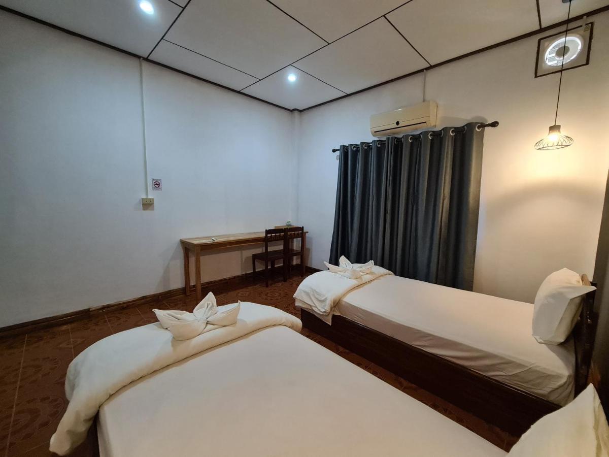 Saphaothong Guesthouse Vang Vieng Extérieur photo